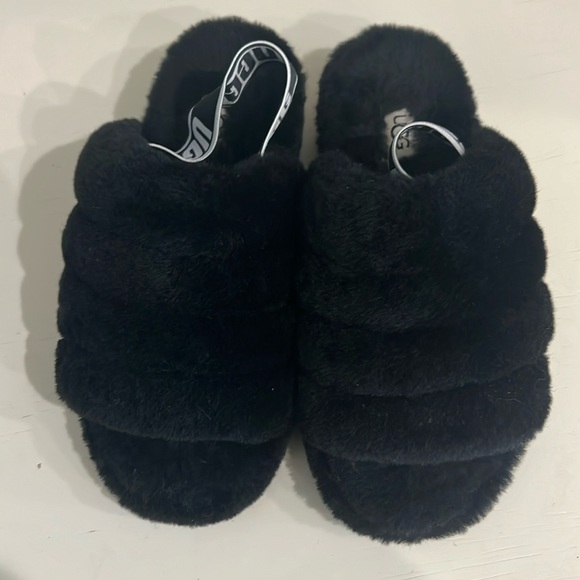 UGG women’s fluff Yeah Slide - BLACK - Picture 1 of 5